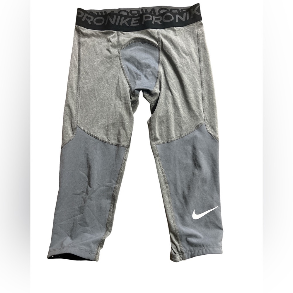 Boys Nike Pro 3/4 Length Compression Tights Youth Medium